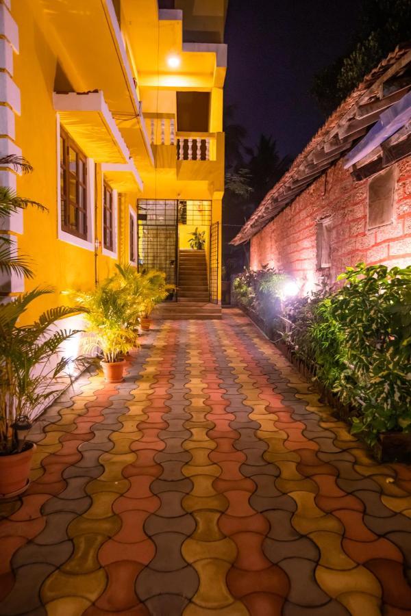 Guest house Pinnacle Mist , Road *