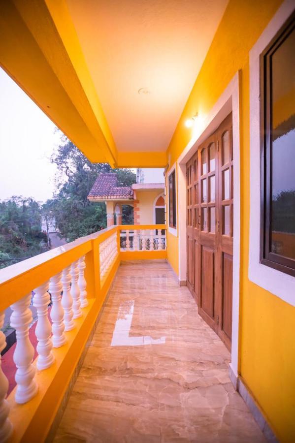 Guest house Pinnacle Mist , Road